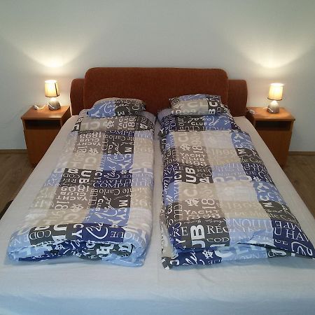 Deak Vendeghaz Apartman Hotel Hajdúszoboszló Екстериор снимка