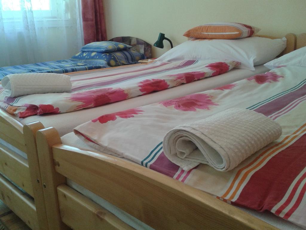 Deak Vendeghaz Apartman Hotel Hajdúszoboszló Стая снимка