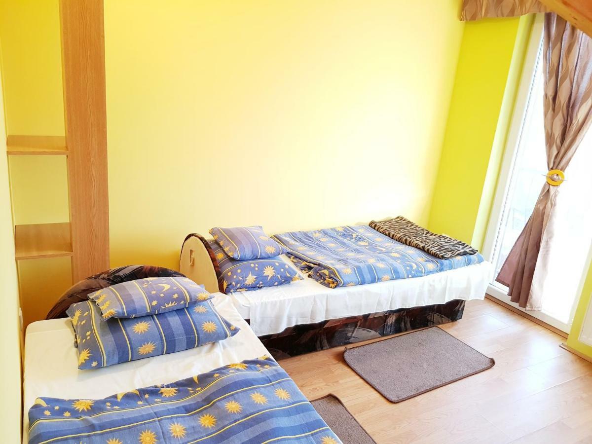 Deak Vendeghaz Apartman Hotel Hajdúszoboszló Екстериор снимка